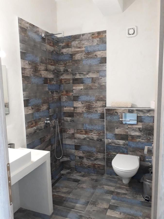 Vickyvillas Apartment
