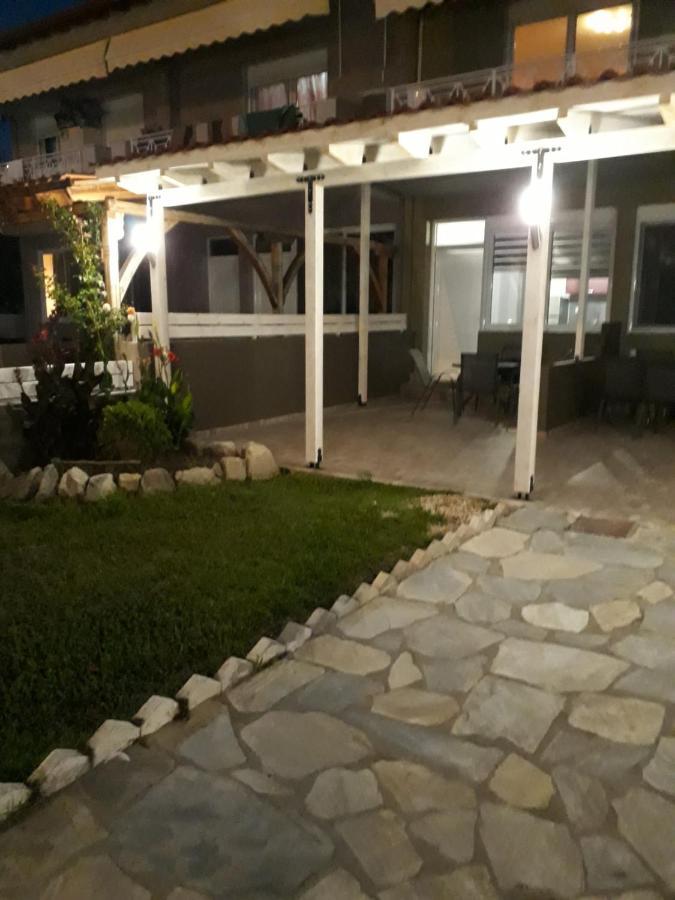 Vickyvillas Apartment *